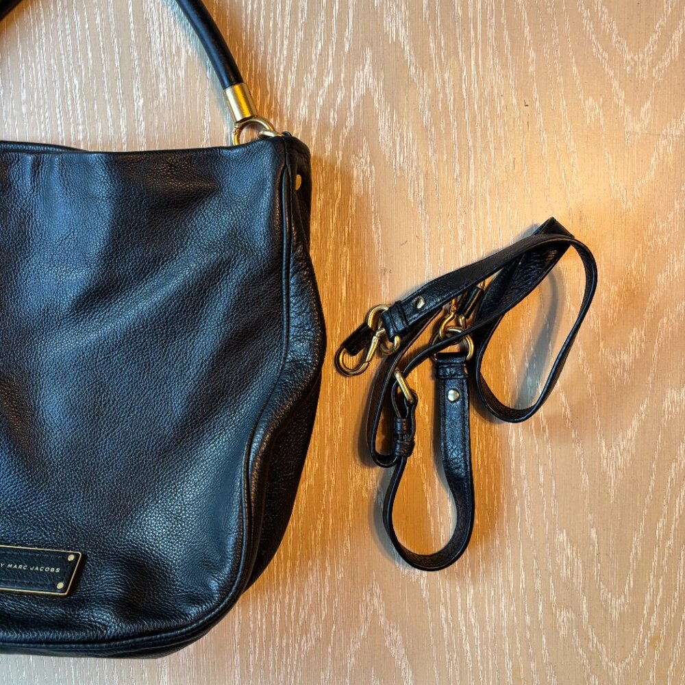 Marc by Marc Jacobs Too Hot to Handle Leather Hobo Handbag - Picture 8 of 8